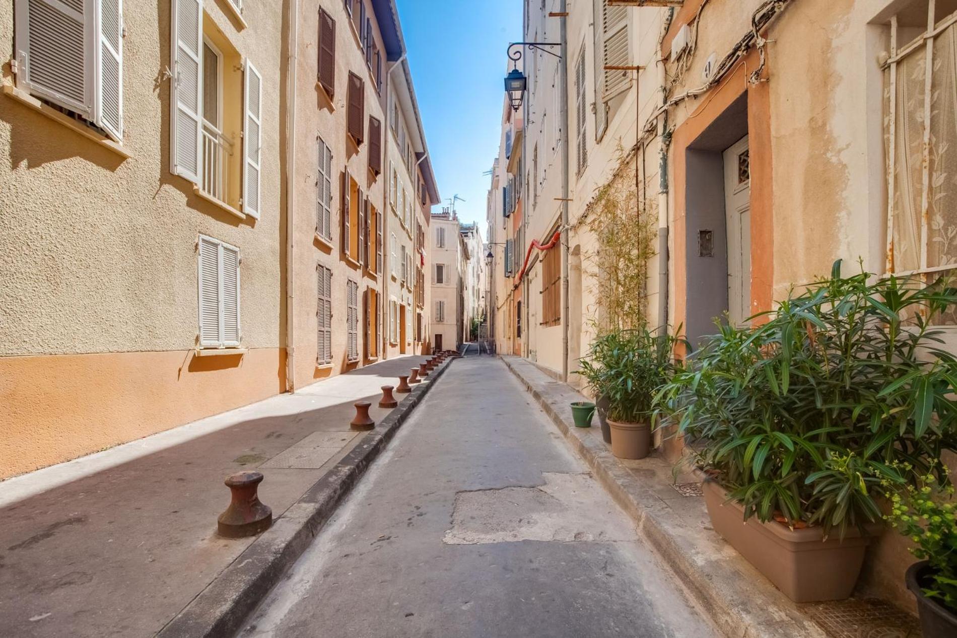 Au Coeur Du Panier Avec Terrasse 2 A 4 Personnes Climatisation Apartment Marseille Exterior photo